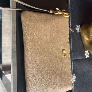 Coach Essential Wristlet